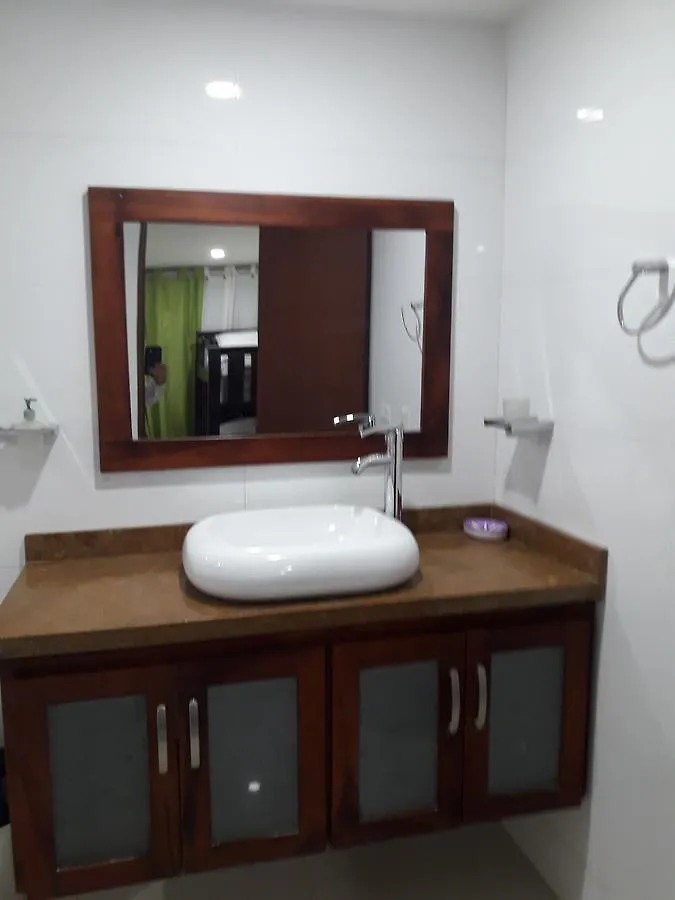 Moderno Apartamento Frente al Mar Cartagena