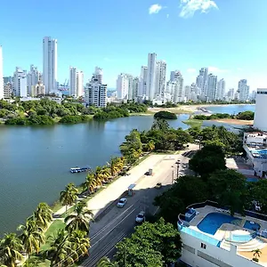 Oasis In With Washer And Close To The Beach Apartamento